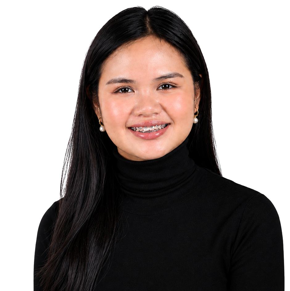 Camilla Villena smiling in a black top